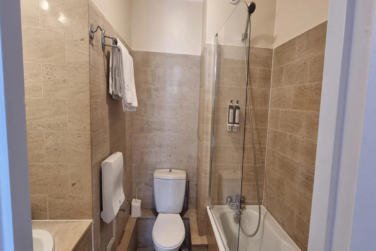 Hotel Beauquartier Montmartre Parigi Esterno foto