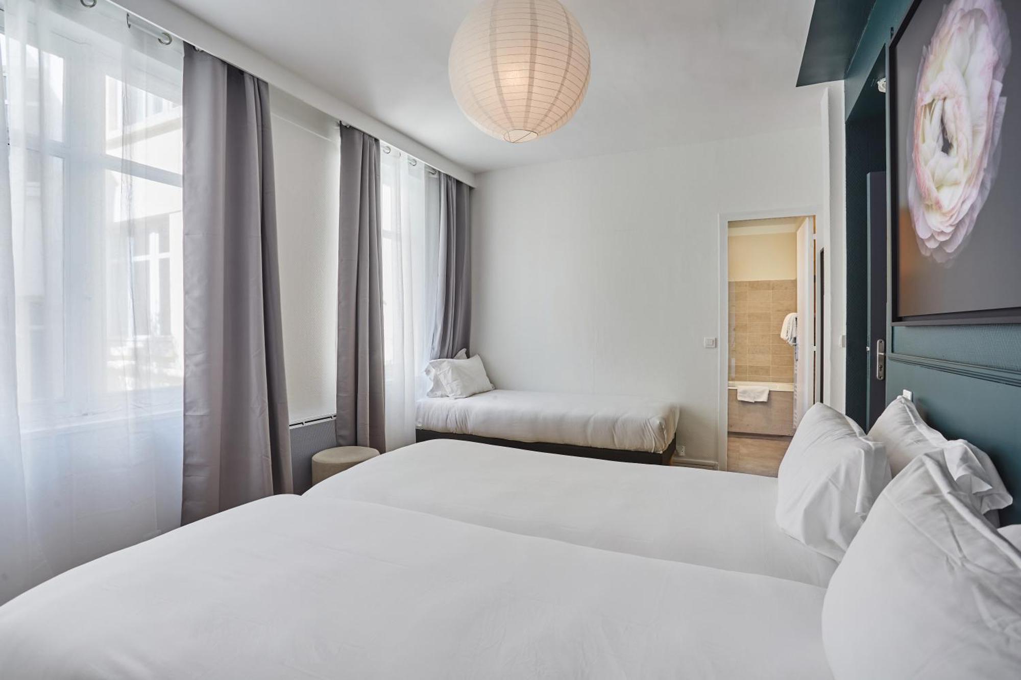 Hotel Beauquartier Montmartre Parigi Esterno foto